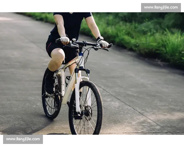 陈一冰领骑成都:骑行里的全民健身热潮